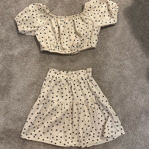 Girl's Zara crop top and skirt set, size 7/8.